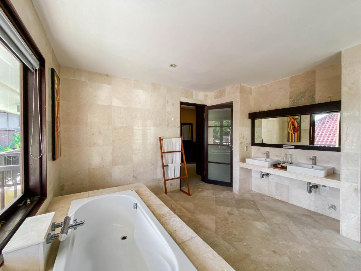 Cometa Villas Seminyak By Premier Hospitality Asia Extérieur photo