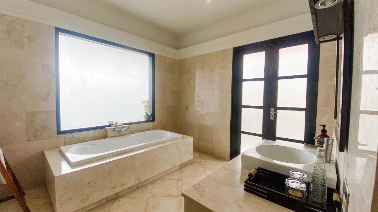 Cometa Villas Seminyak By Premier Hospitality Asia Extérieur photo